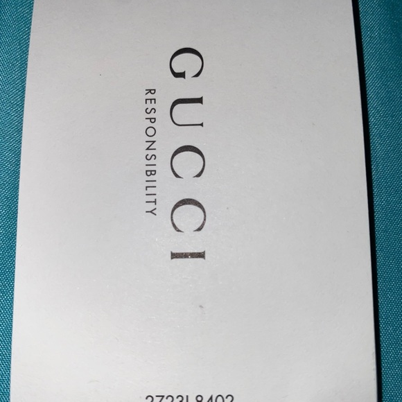 Authentic Wild rose rubber Gucci slide. - Picture 6 of 6